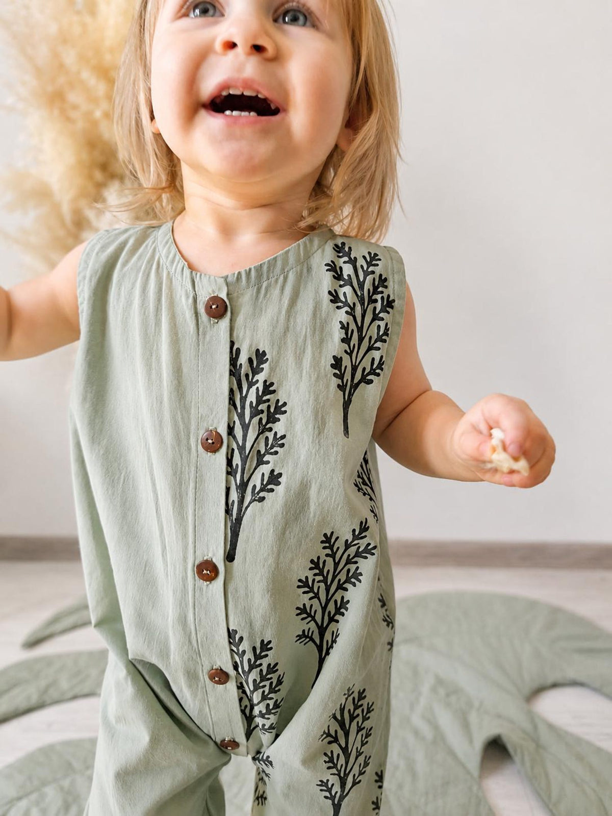 Wovara® Ärmelloser Handgefertigter Baby-Strampler aus gewaschener Baumwolle mit Blockprint